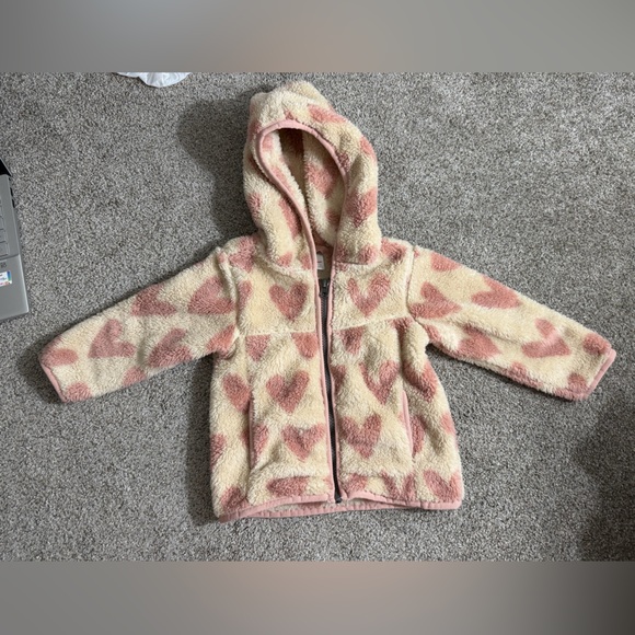 Hanna Andersson Print Recycled Marshmallow Fleece Jacket in Oat Hearts Size 2T - Picture 15 of 15
